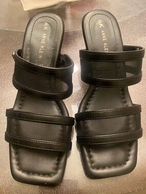 Anne Klein Black Dual-Band Slide Sandals